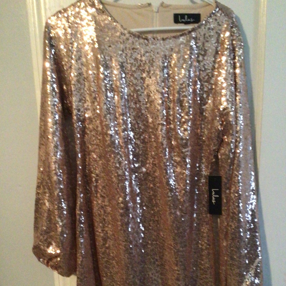 Lulus size M rose gold